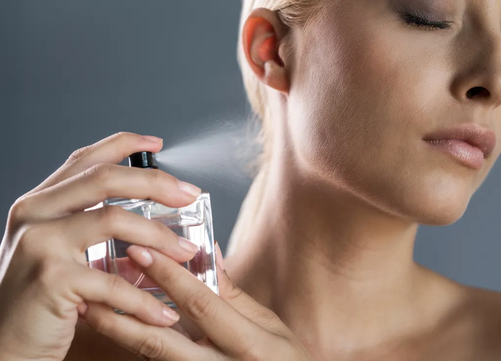ماندگاری عطر امضا